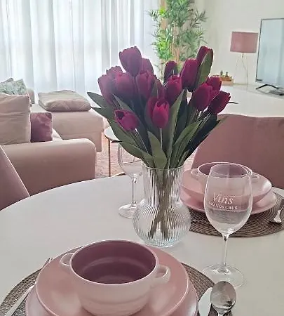 Centro- Parking Gratuito Lägenhet