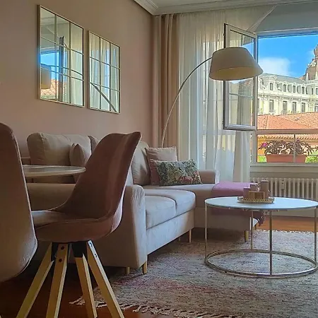 Centro- Parking Gratuito Oviedo